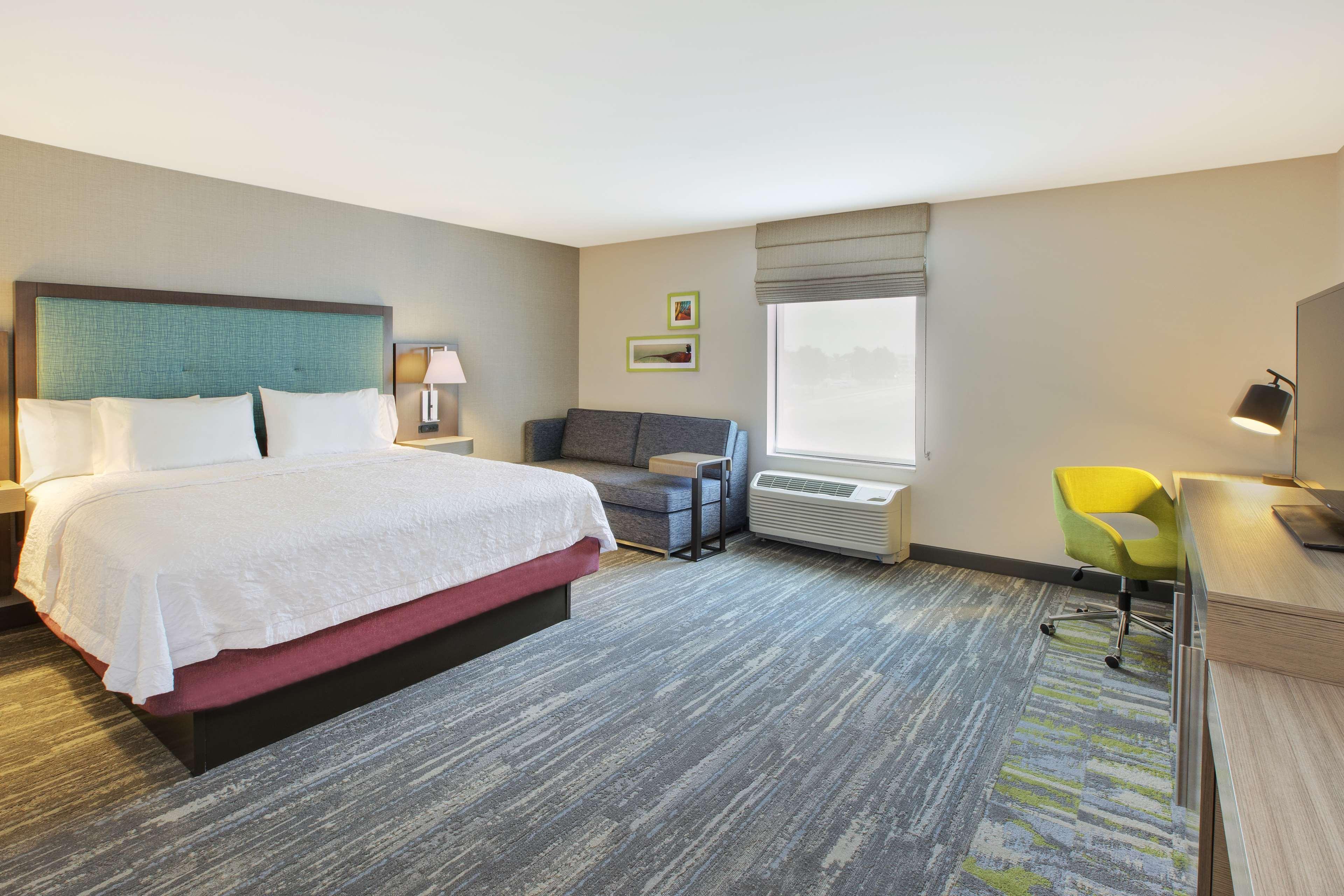 Hampton & By Hilton, Southwest Hotel 3*
