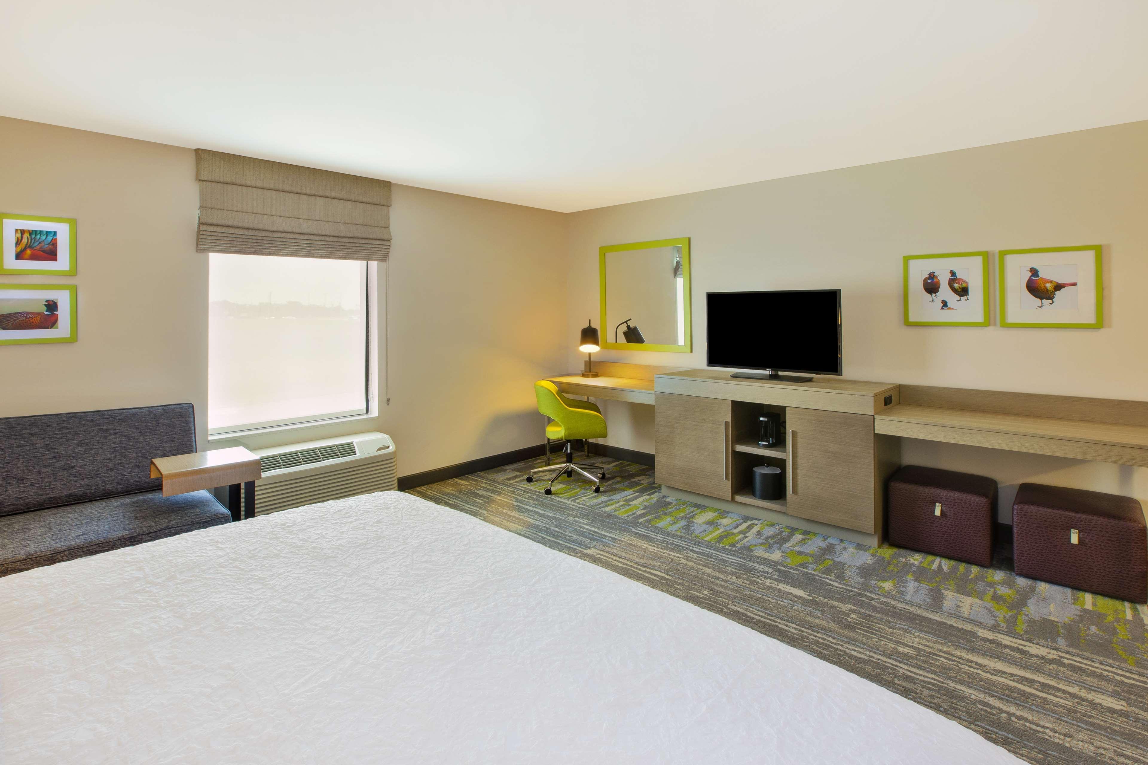 Hampton & By Hilton, Southwest 3*