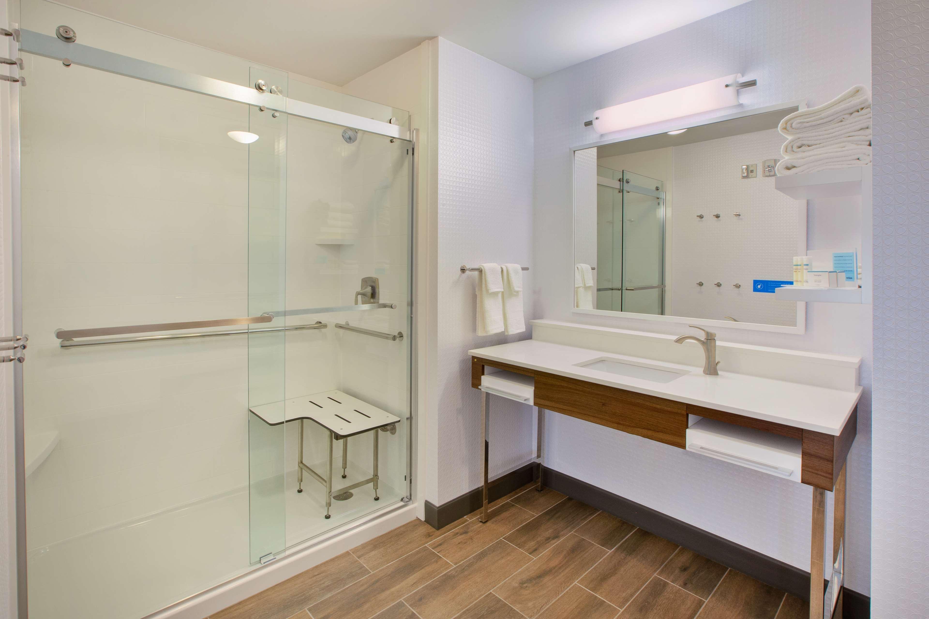Hotel Hampton & By Hilton, Southwest