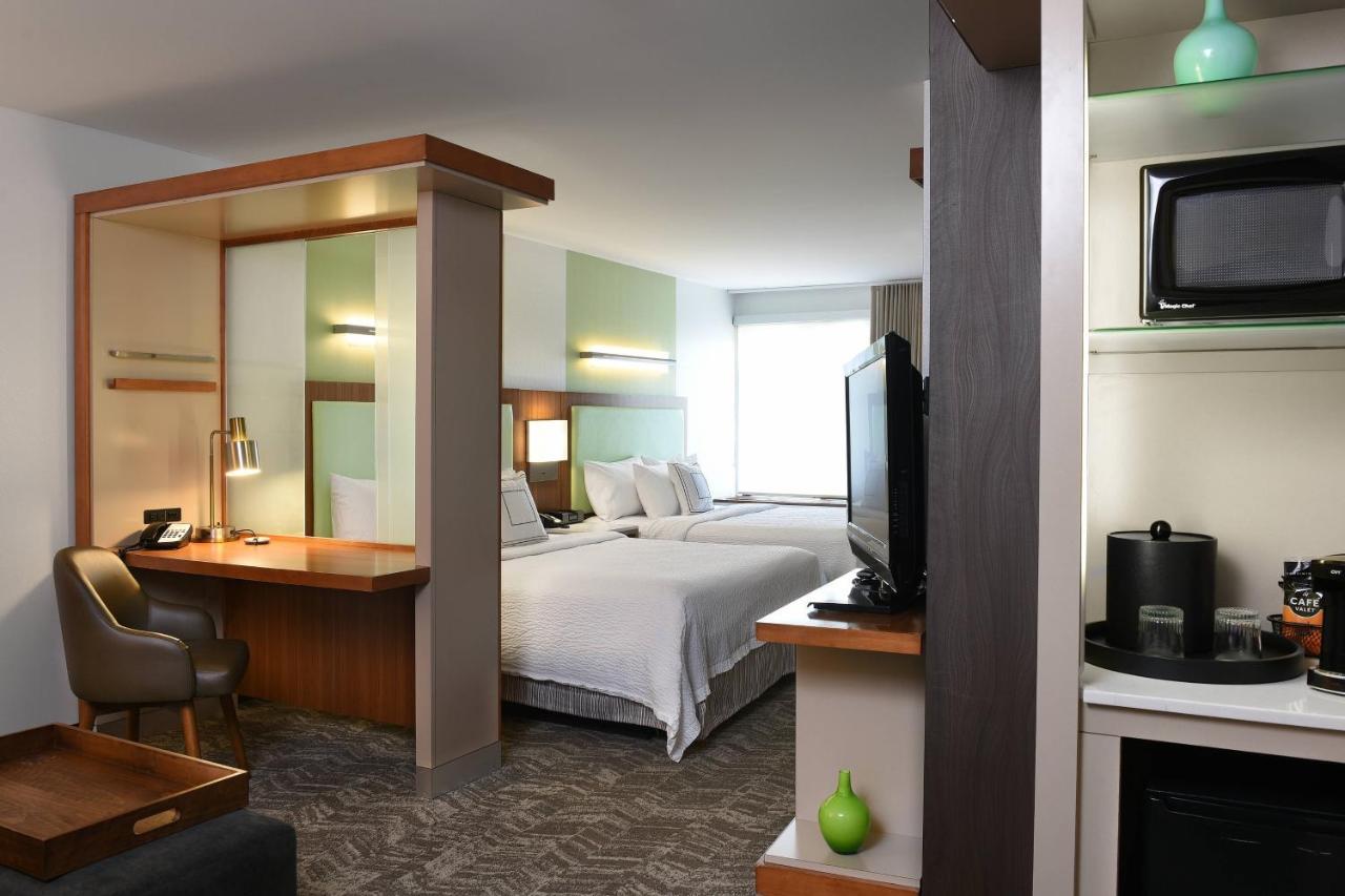 Springhill By Marriott Hotel