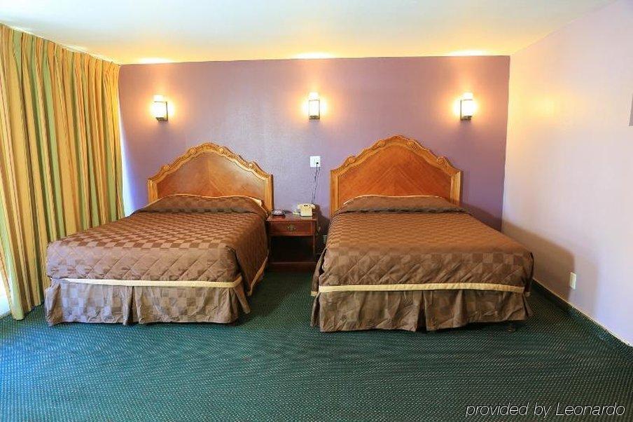 Valley Sanford Medical Center Motel 3*