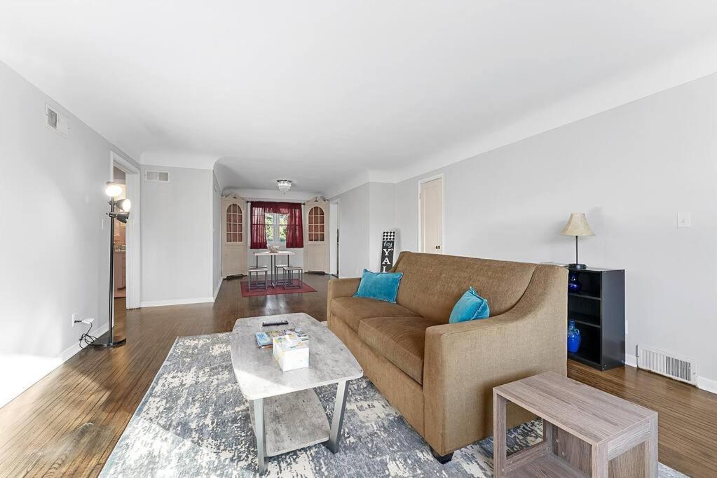 Entire Two Bedroom Unit * Sioux Falls