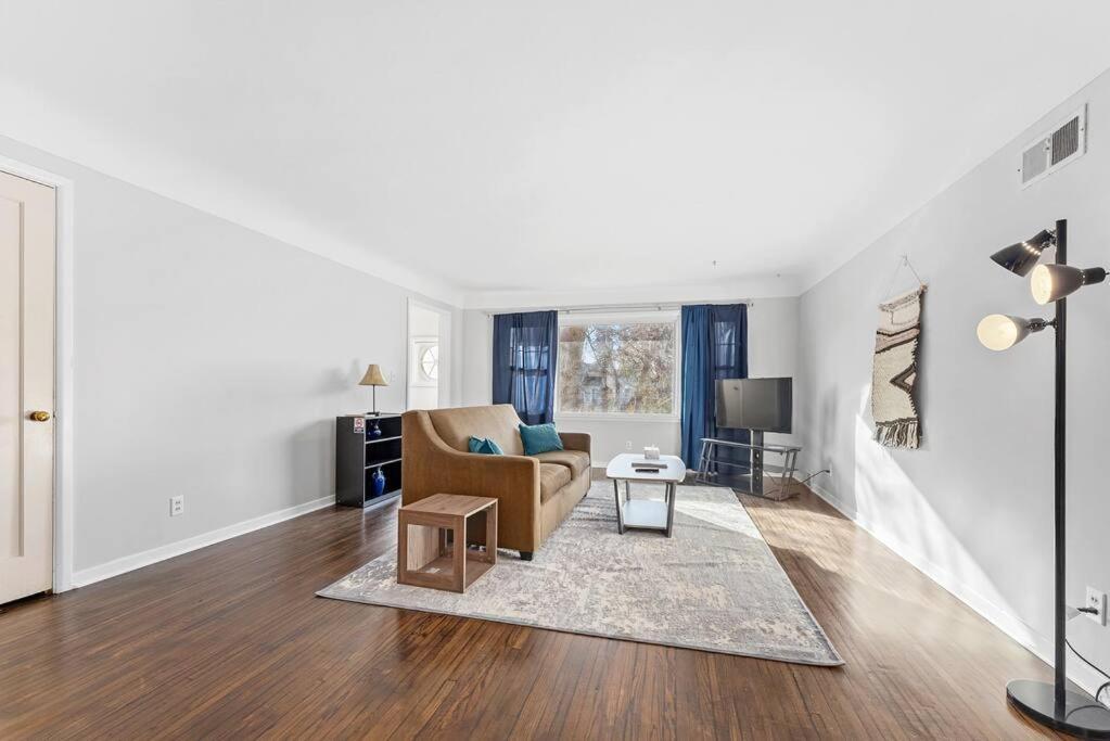 Entire Two Bedroom Unit