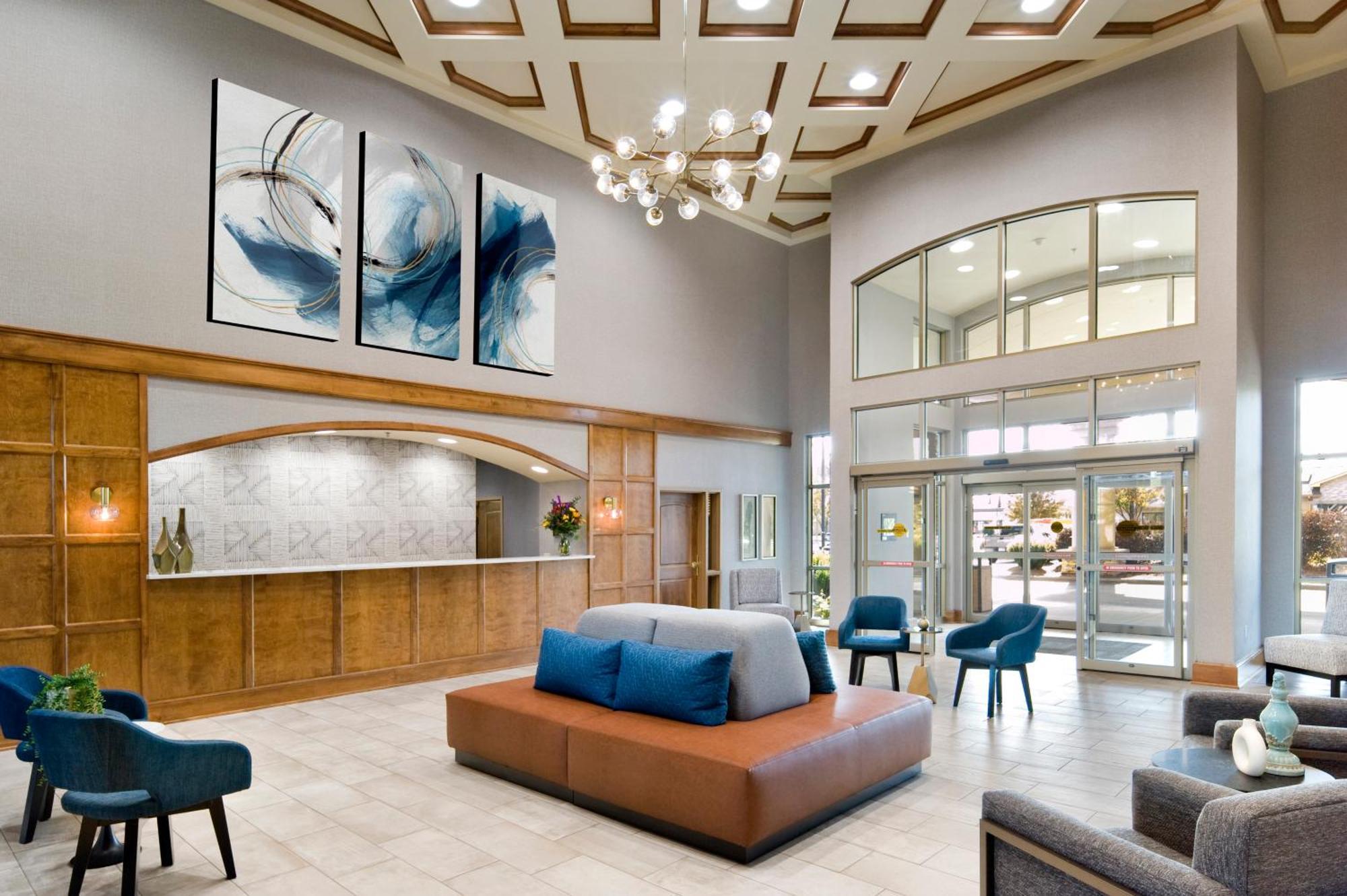 Clubhouse Hotel