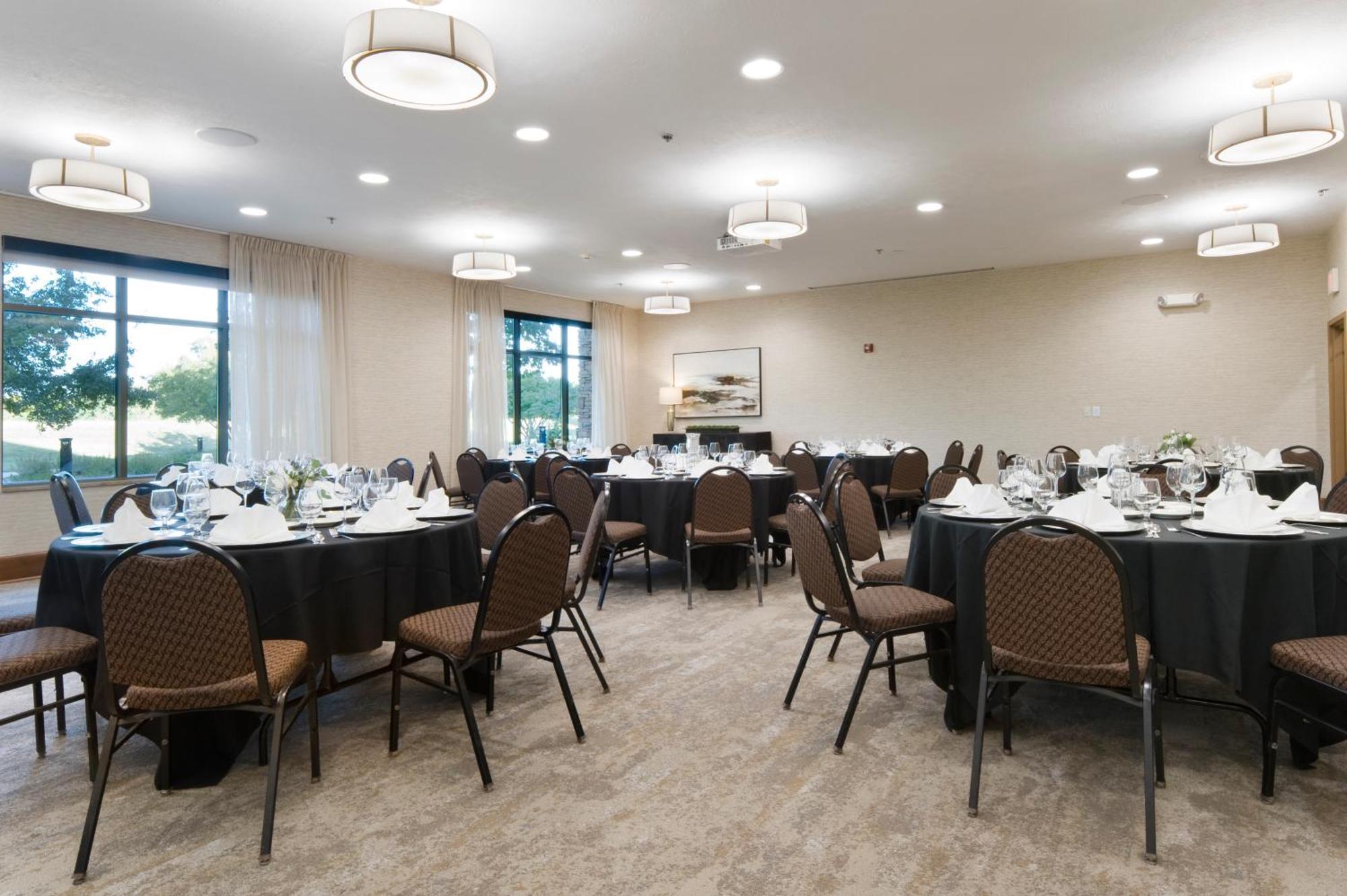 Clubhouse Hotel
