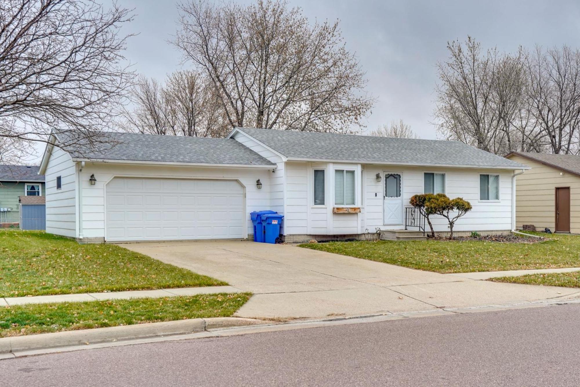Cozy - 7 Mi To Downtown! Sioux Falls
