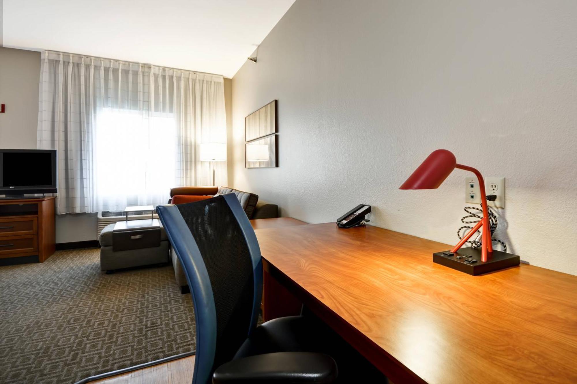 Towneplace Hotel 3*