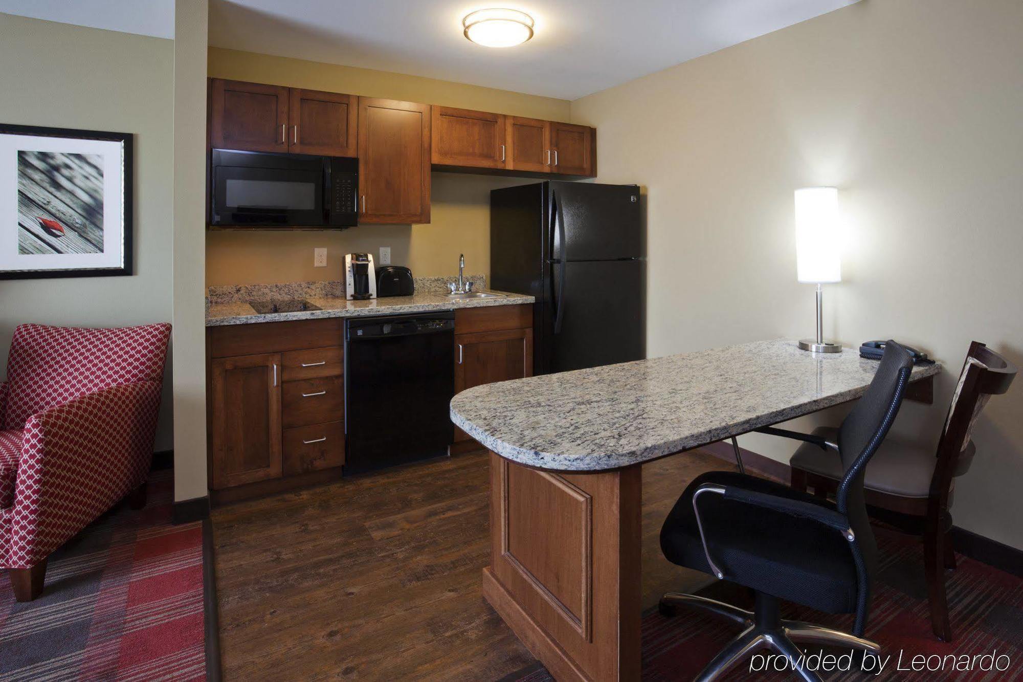 Gateway Park And - -tea Hotel Sioux Falls