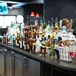 Ramada By Wyndham Sioux Falls Airport - Waterpark Resort & Event Center
