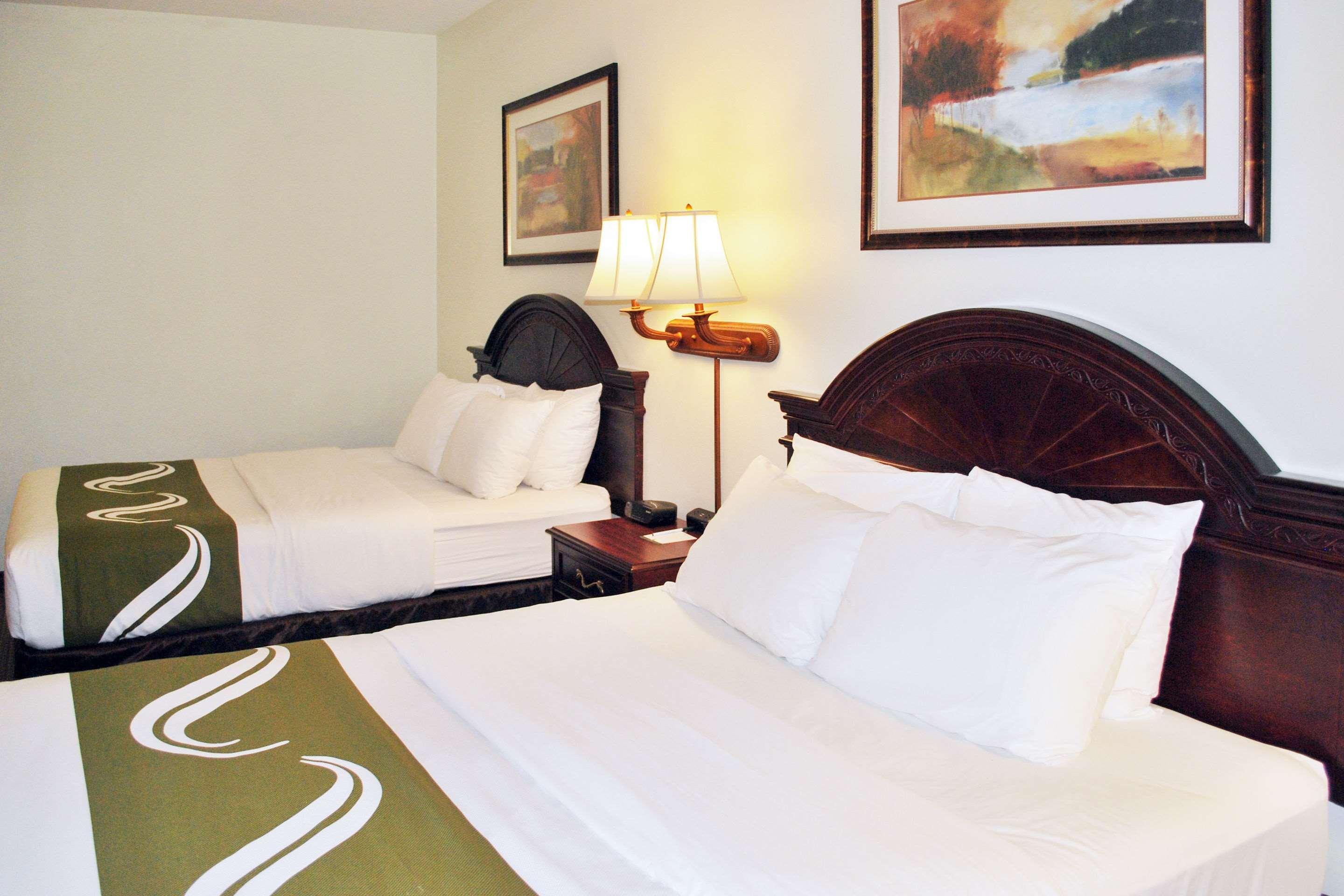 Clarion Pointe Airport Hotel