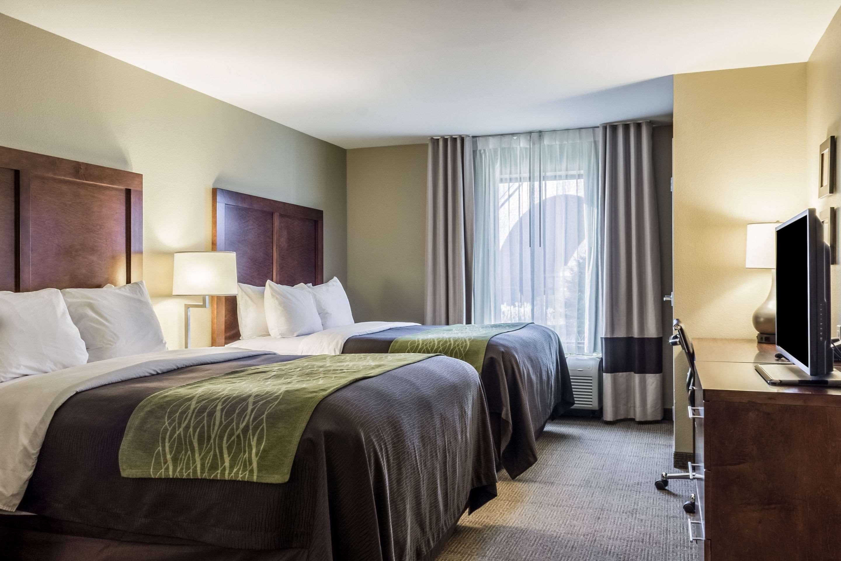 Comfort & Avera Southwest Hotel 3*