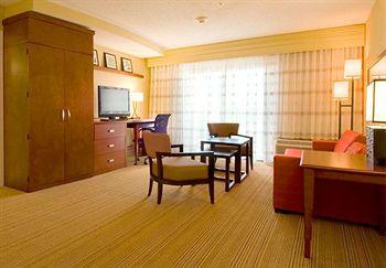 Hotel Courtyard By Marriott 3*