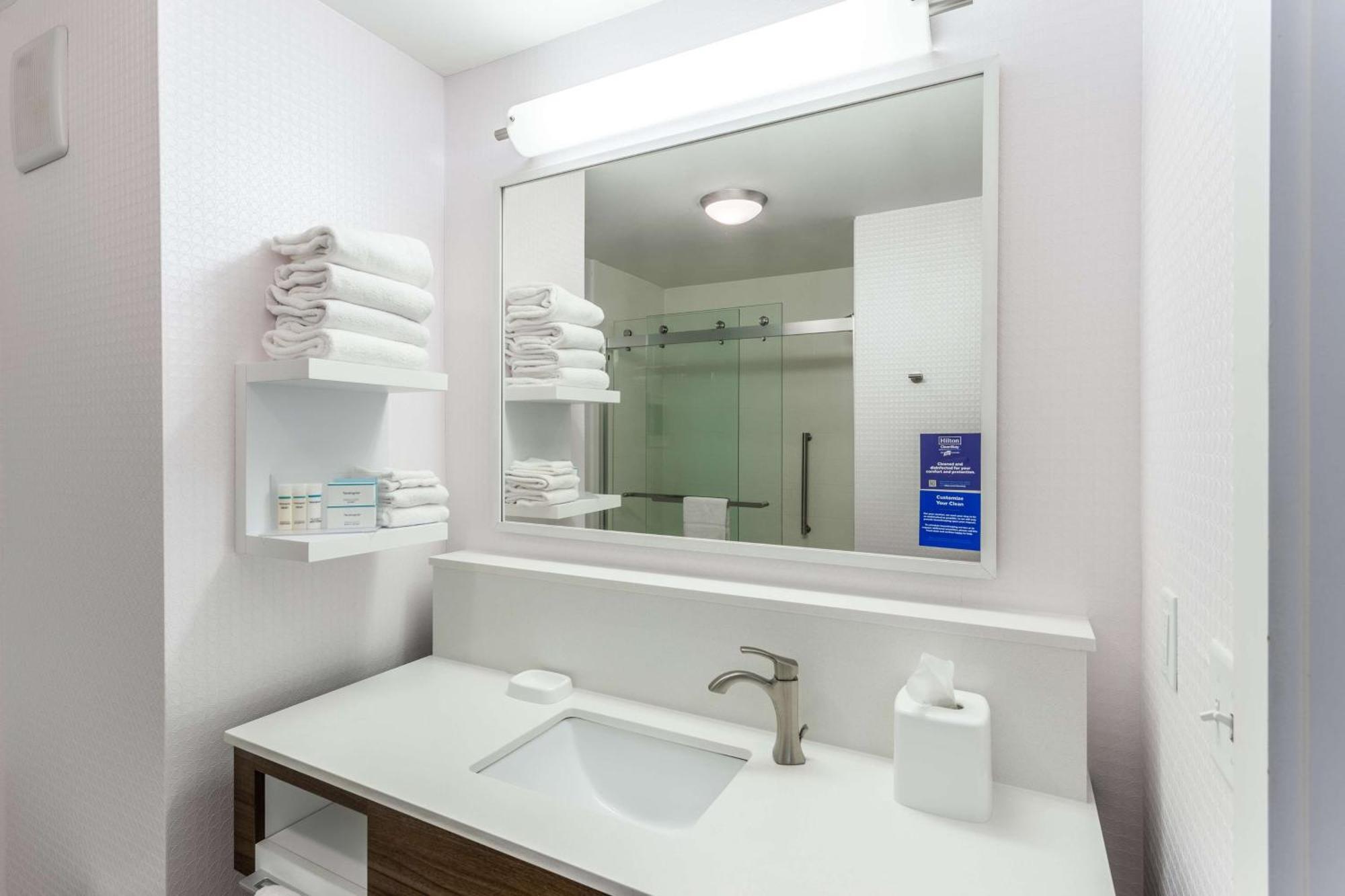 Hampton & By Hilton, Southwest Hotel Sioux Falls