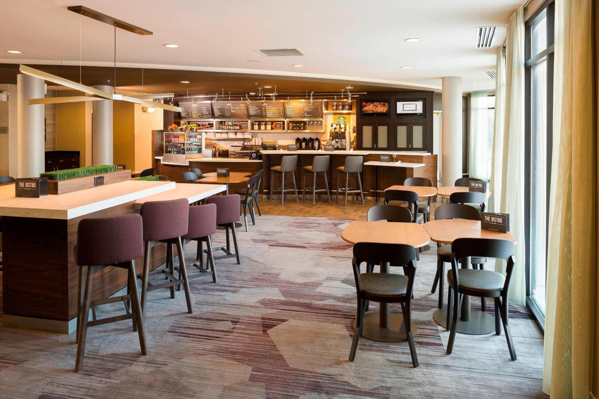 Courtyard By Marriott 3*