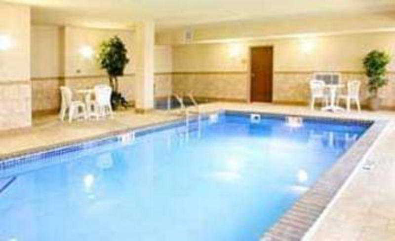 Clarion Pointe Airport 3* Sioux Falls